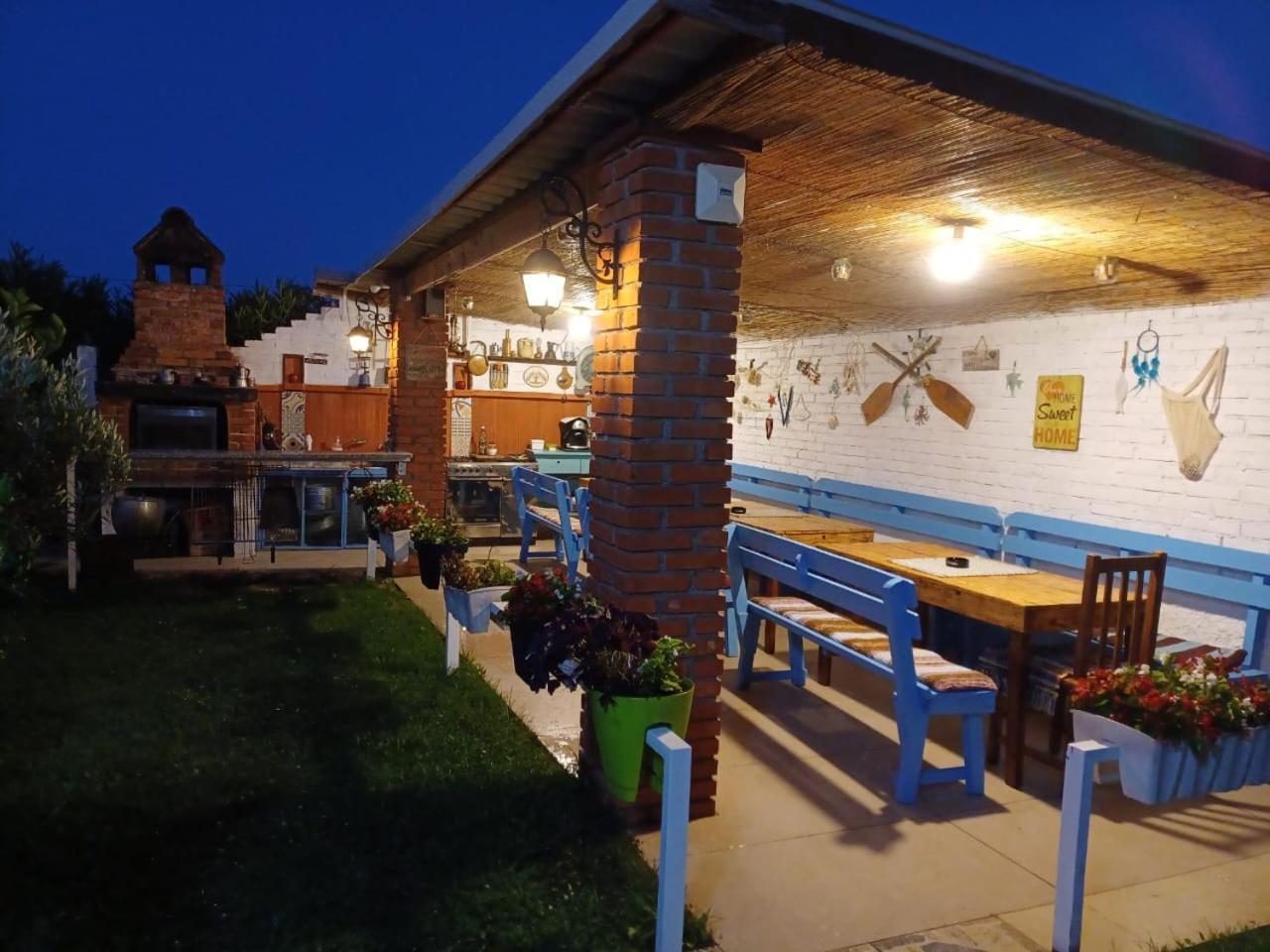 Vila Jone Golem  Exterior photo