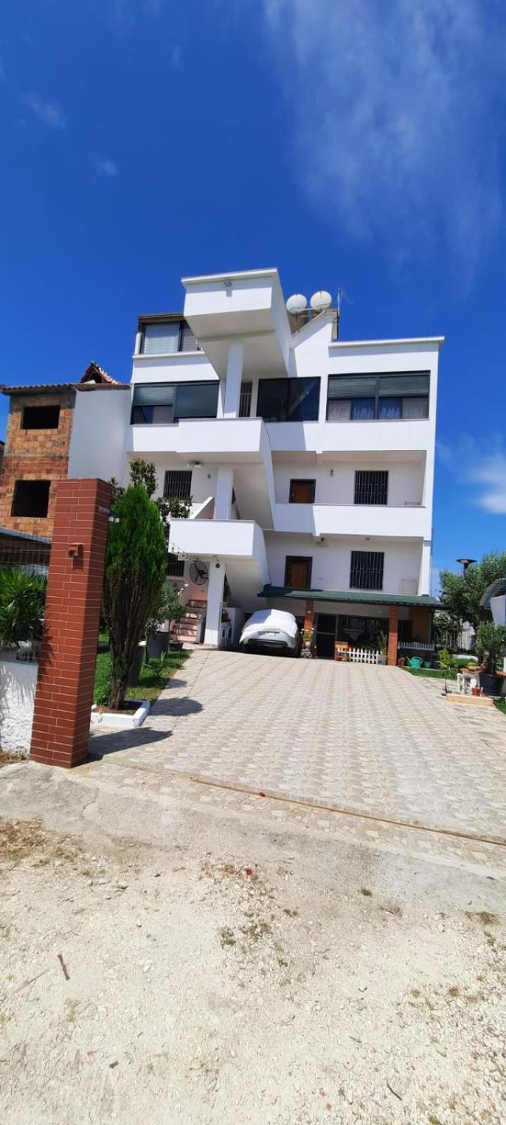 Vila Jone Golem  Exterior photo
